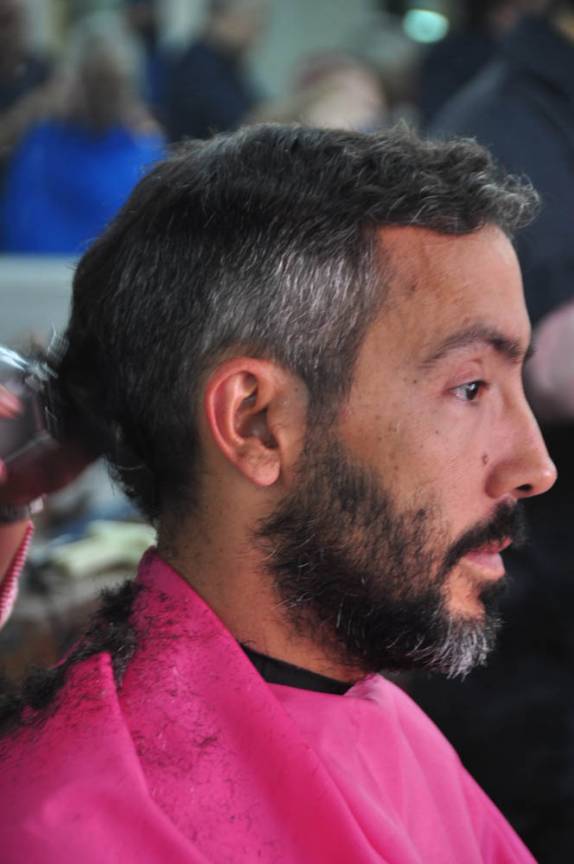 Adeus, barba e cabelo! (em barbearia tradicional de Guanajuato, no México)